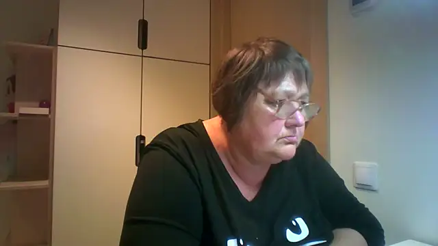 rewa666 online show from October 7, 2025, 5:21 pm