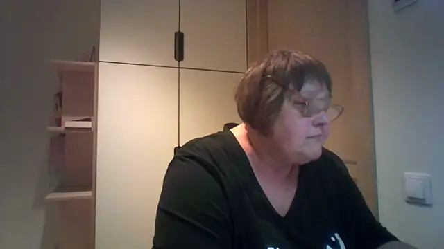 rewa666 online show from October 9, 2025, 4:16 pm