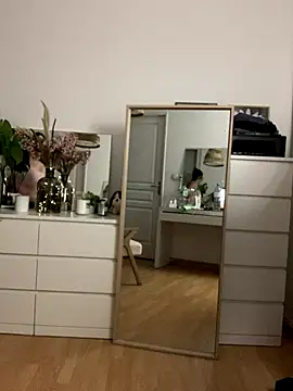 Snapshot of chloedlm5 chatting on November 10, 2025, 10:09 pm chloedlm5 online show from November 10, 2025, 10:09 pm