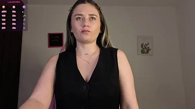 Veronika  Winslow  online show from December 14, 2025, 3:12 am