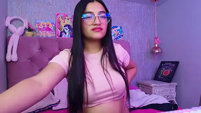 laurenelove online show from March 3, 2026, 4:29 am