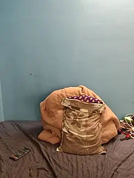 sexy42couple online show from February 1, 2026, 2:59 pm