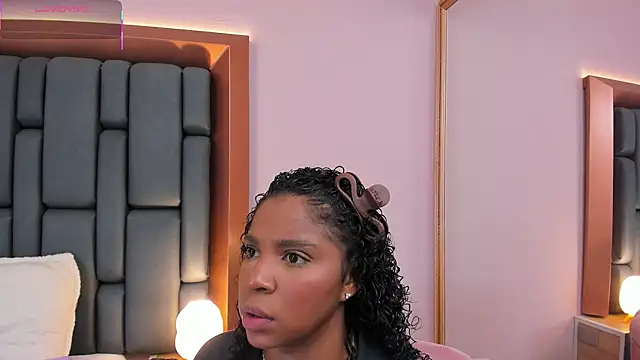 LisaMendez online show from February 10, 2026, 4:16 am