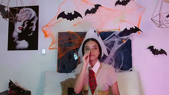 Lilith Nocturne online show from October 27, 2025, 7:18 pm