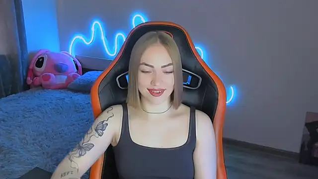 LaraKrein lk online show from April 18, 2026, 1:59 pm