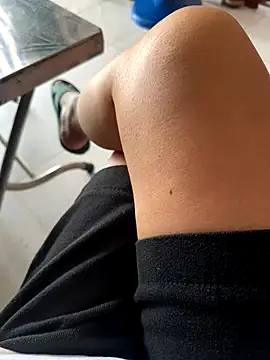 sharon-Hanna online show from November 22, 2025, 1:15 am