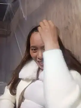 Bianly online show from November 13, 2025, 2:16 pm