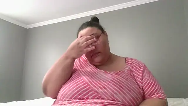 SexyBBW10790 online show from February 25, 2026, 3:21 pm