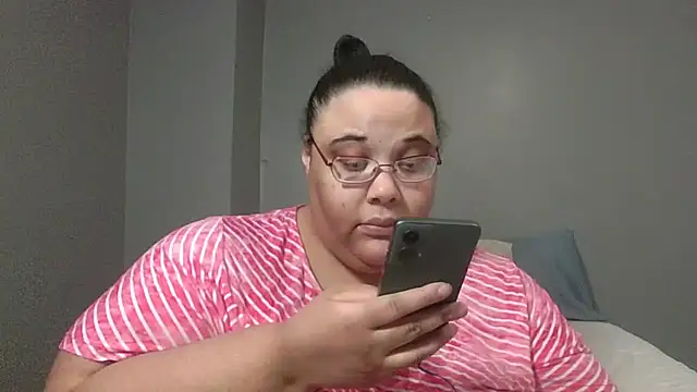 Snapshot of SexyBBW10790 chatting on March 17, 2026, 12:08 pm SexyBBW10790 online show from March 17, 2026, 12:08 pm