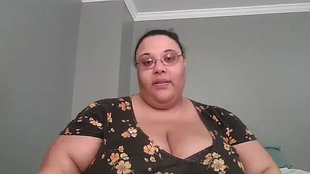 Snapshot of SexyBBW10790 chatting on March 24, 2026, 2:11 pm SexyBBW10790 online show from March 24, 2026, 2:11 pm