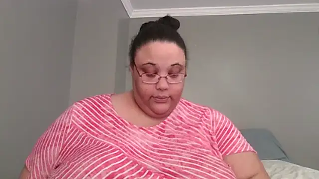 Snapshot of SexyBBW10790 chatting on March 27, 2026, 2:06 pm SexyBBW10790 online show from March 27, 2026, 2:06 pm