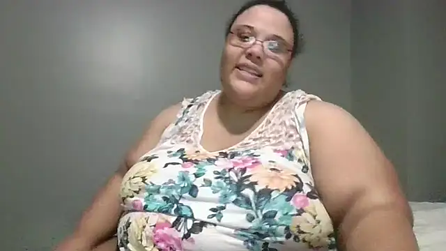 Snapshot of SexyBBW10790 chatting on April 5, 2026, 2:42 am SexyBBW10790 online show from April 5, 2026, 2:42 am