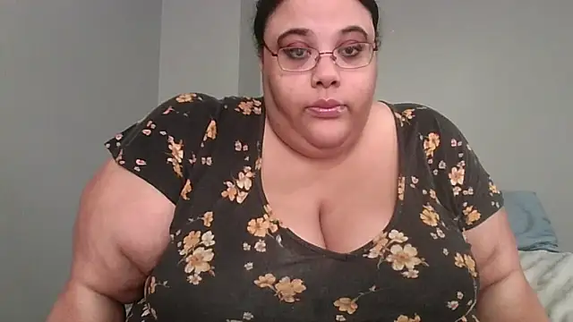 Snapshot of SexyBBW10790 chatting on May 5, 2026, 2:03 pm SexyBBW10790 online show from May 5, 2026, 2:03 pm