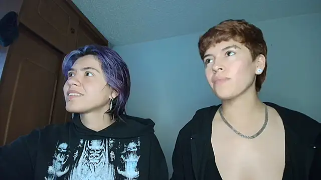 Zafira  Raven online show from November 8, 2025, 10:30 pm