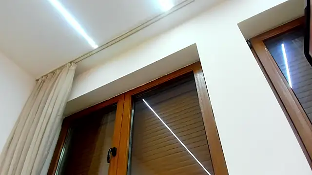 Snapshot of Anyssia chatting on November 21, 2025, 6:28 pm Anyssia online show from November 21, 2025, 6:28 pm