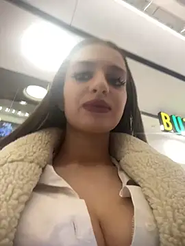 Snapshot of Anyssia chatting on November 26, 2025, 3:24 pm Anyssia online show from November 26, 2025, 3:24 pm