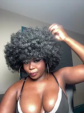 WomanNextdoor1 online show from April 16, 2026, 9:21 am