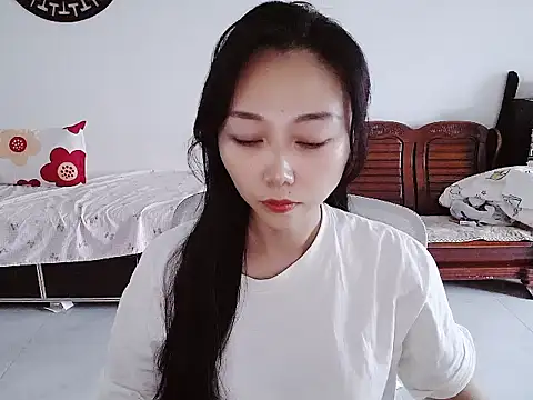 linger888 online show from June 8, 2026, 8:31 pm