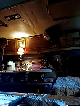 ShawnandDani7074 online show from February 16, 2026, 1:35 am