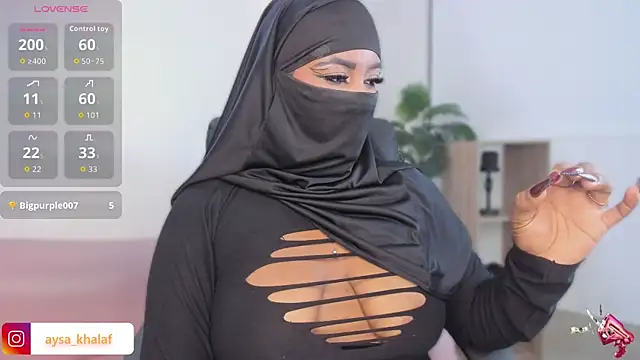 Snapshot of yasmin_elite chatting on November 23, 2025, 9:31 am yasmin elite online show from November 23, 2025, 9:31 am