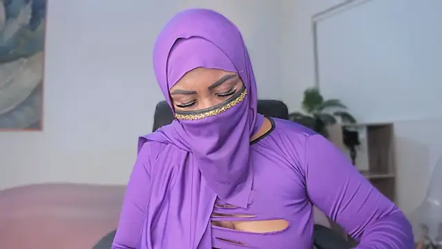 Snapshot of yasmin_elite chatting on December 1, 2025, 9:58 am yasmin elite online show from December 1, 2025, 9:58 am