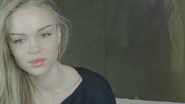 MarilynNova online show from March 24, 2026, 4:39 am