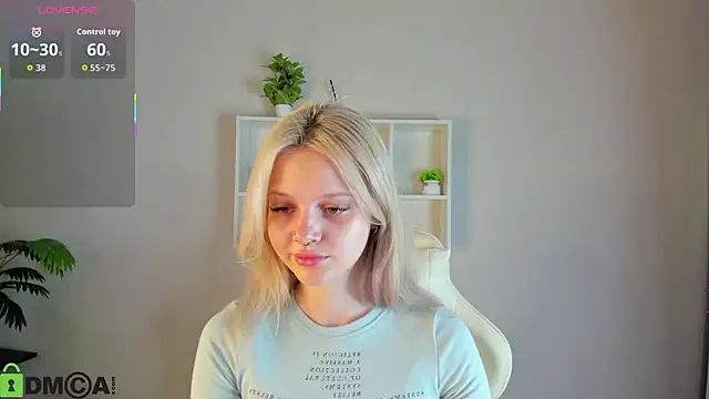 Allice Cox online show from October 25, 2025, 1:13 am