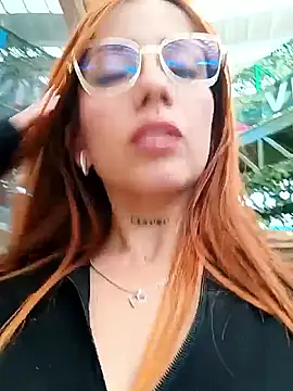 Alis xxx online show from October 3, 2025, 7:00 pm