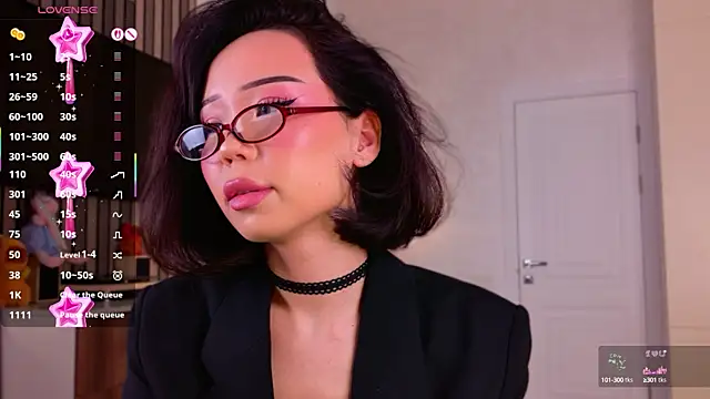hinarin online show from September 20, 2025, 2:01 am