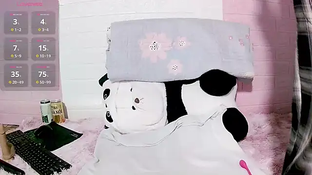 Angel Jakes online show from December 3, 2025, 5:00 pm