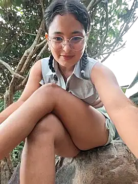 Lily-o online show from November 8, 2025, 10:19 pm