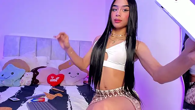 Snapshot of Baby_Steff chatting on October 20, 2025, 3:51 am Baby Steff online show from October 20, 2025, 3:51 am