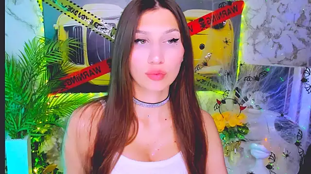 Mollyinyourmind online show from October 28, 2025, 9:28 pm