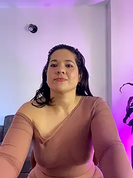 leiablack online show from October 3, 2025, 12:02 pm