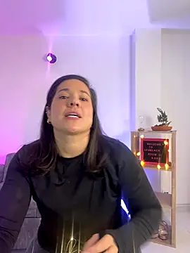 Snapshot of leiablack chatting on October 23, 2025, 11:31 am leiablack online show from October 23, 2025, 11:31 am