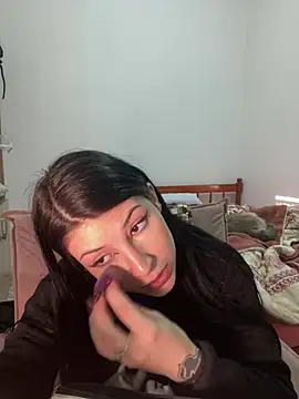 Snapshot of Privad_ravenna chatting on June 23, 2026, 6:06 pm Privad ravenna online show from June 23, 2026, 6:06 pm
