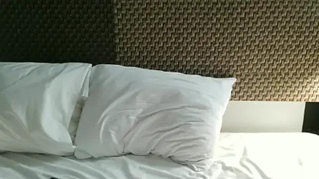Snapshot of Clarahotgirl24 chatting on April 18, 2026, 7:51 pm Clarahotgirl24 online show from April 18, 2026, 7:51 pm