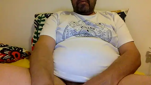Snapshot of steve669_hot chatting on October 9, 2025, 5:00 pm steve669 hot online show from October 9, 2025, 5:00 pm