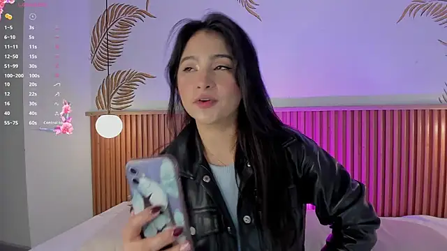 Valleriie  online show from February 21, 2026, 4:08 pm