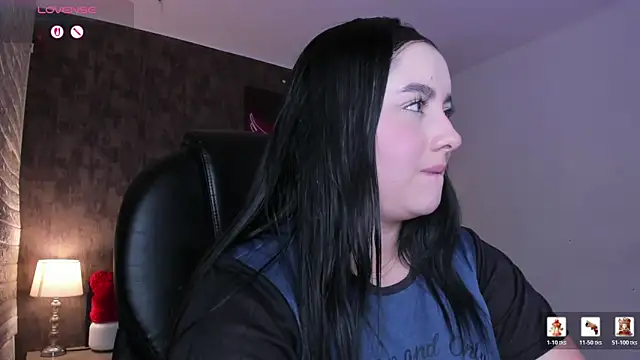 Snapshot of marian__stone chatting on May 15, 2026, 6:59 pm marian stone online show from May 15, 2026, 6:59 pm
