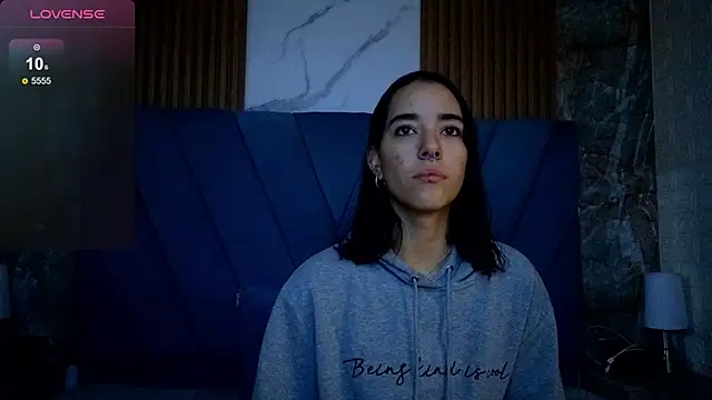 Snapshot of violett__golden chatting on September 27, 2025, 11:04 am violett  golden online show from September 27, 2025, 11:04 am