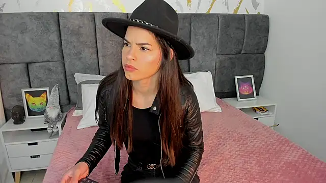 Snapshot of Astrid_Velle chatting on November 22, 2025, 3:38 am Astrid Velle online show from November 22, 2025, 3:38 am