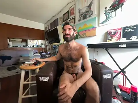 Snapshot of Pupscritch chatting on September 13, 2025, 6:29 pm Pupscritch online show from September 13, 2025, 6:29 pm