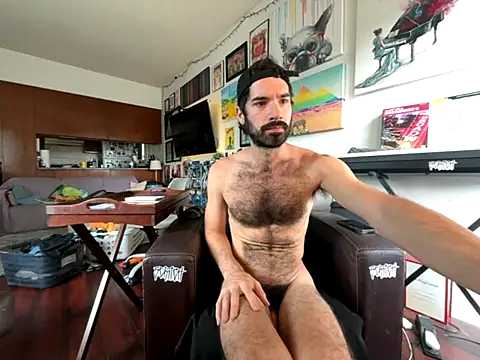 Snapshot of Pupscritch chatting on October 7, 2025, 5:21 pm Pupscritch online show from October 7, 2025, 5:21 pm
