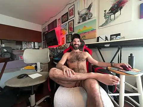 Pupscritch online show from April 10, 2026, 6:45 pm