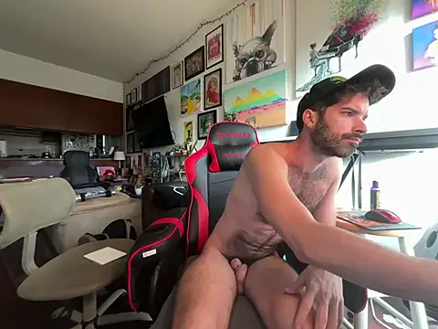 Pupscritch online show from May 27, 2026, 1:41 pm