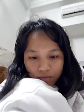 Snapshot of Anny-ly chatting on November 17, 2025, 12:55 pm Anny-ly online show from November 17, 2025, 12:55 pm