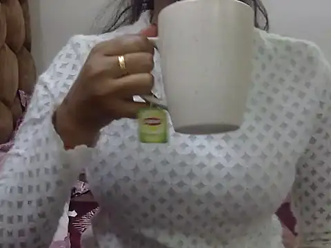 SONIYA 47 online show from December 20, 2025, 10:44 am