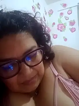 ladytropical1 online show from March 8, 2026, 2:04 am