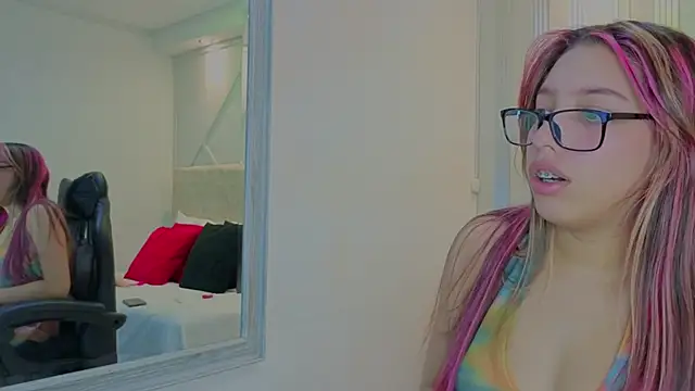 nami sweet  online show from October 8, 2025, 4:21 am